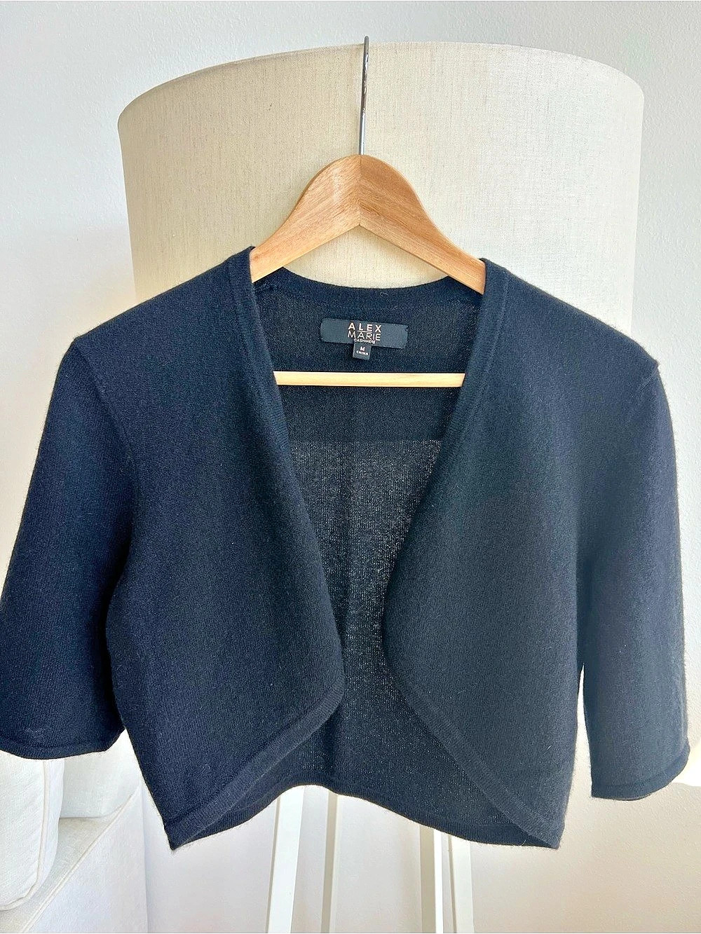 Alex Marie Cashmere Shrug in Black Size Medium Like New